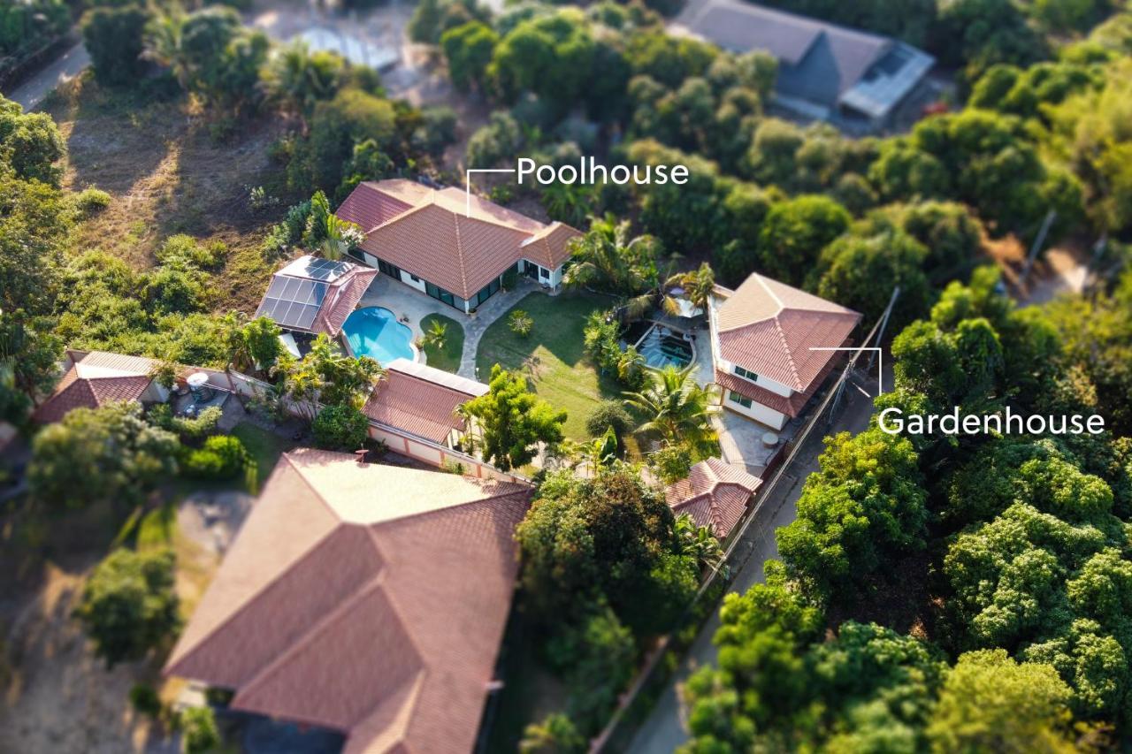 Tina'S Living Paradise - Guesthouses With Private Pool 반 페 외부 사진