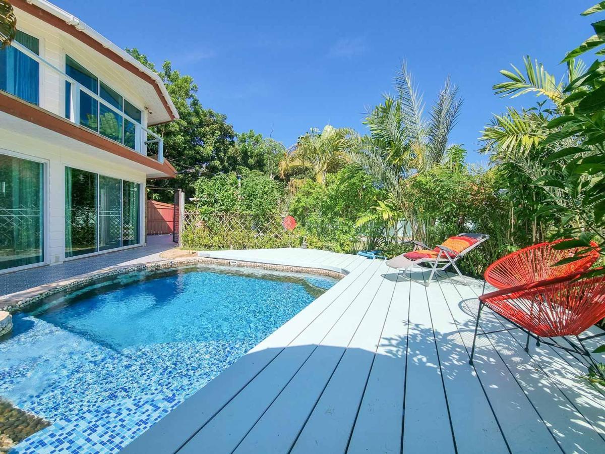 Tina'S Living Paradise - Guesthouses With Private Pool 반 페 외부 사진